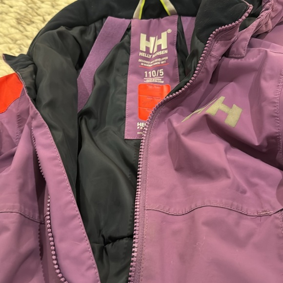 Helly Hanson snow suit 110/5 - Picture 3 of 5